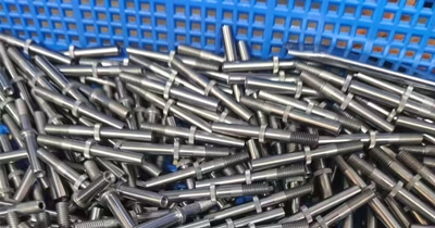 Pengiriman anyar kanggo pins tliti tliti UAV